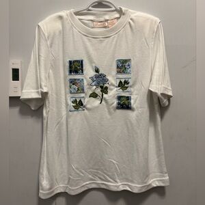 Vintage Tradition Floral blue Embroidered Tshirt M Cottage Core shoulder pads